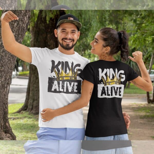 couple wearing king alive t shirt min